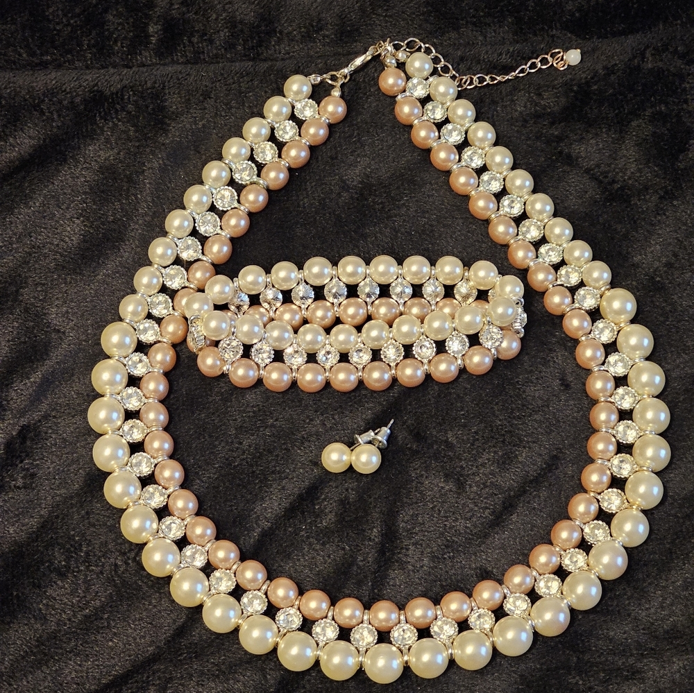 Necklace, bracelet,  earrings set